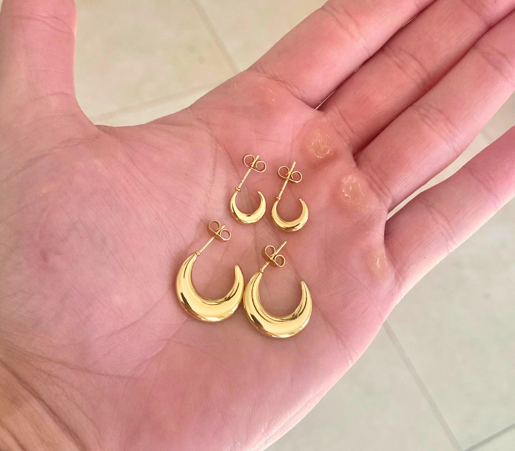 Oval Dangle Hoops (Gold)