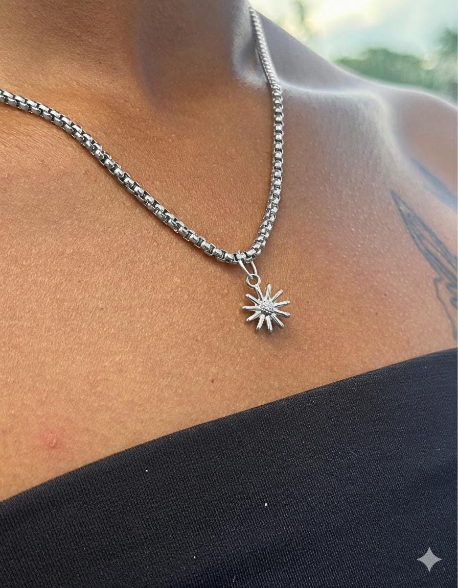 Sun Pendant (Silver)