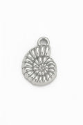 Conch Shell Pendant (Gold)
