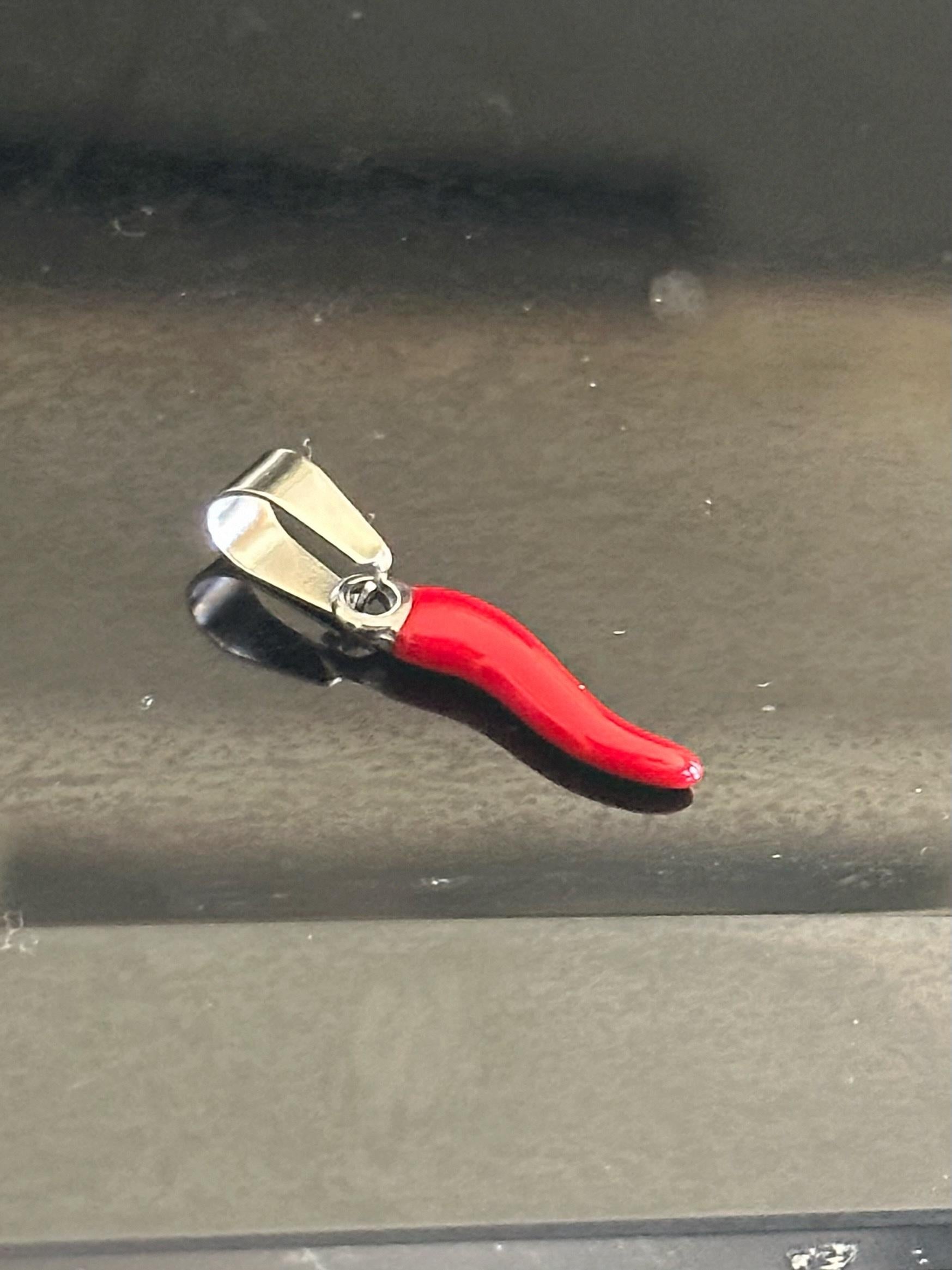 Red Italian Horn (Silver)