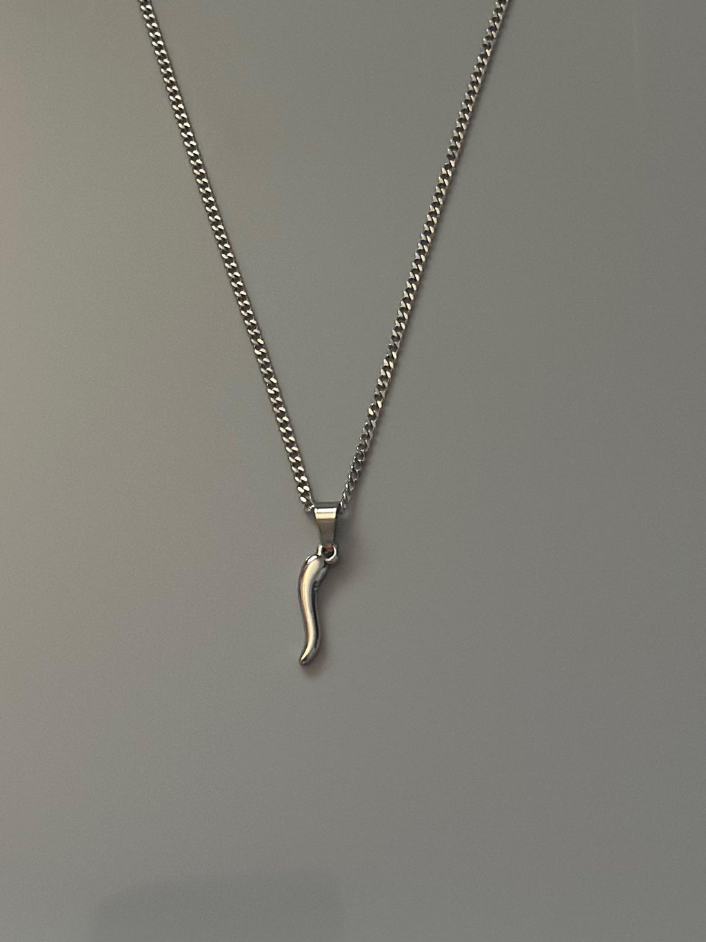 Italian Horn on Cuban Chain (Silver)