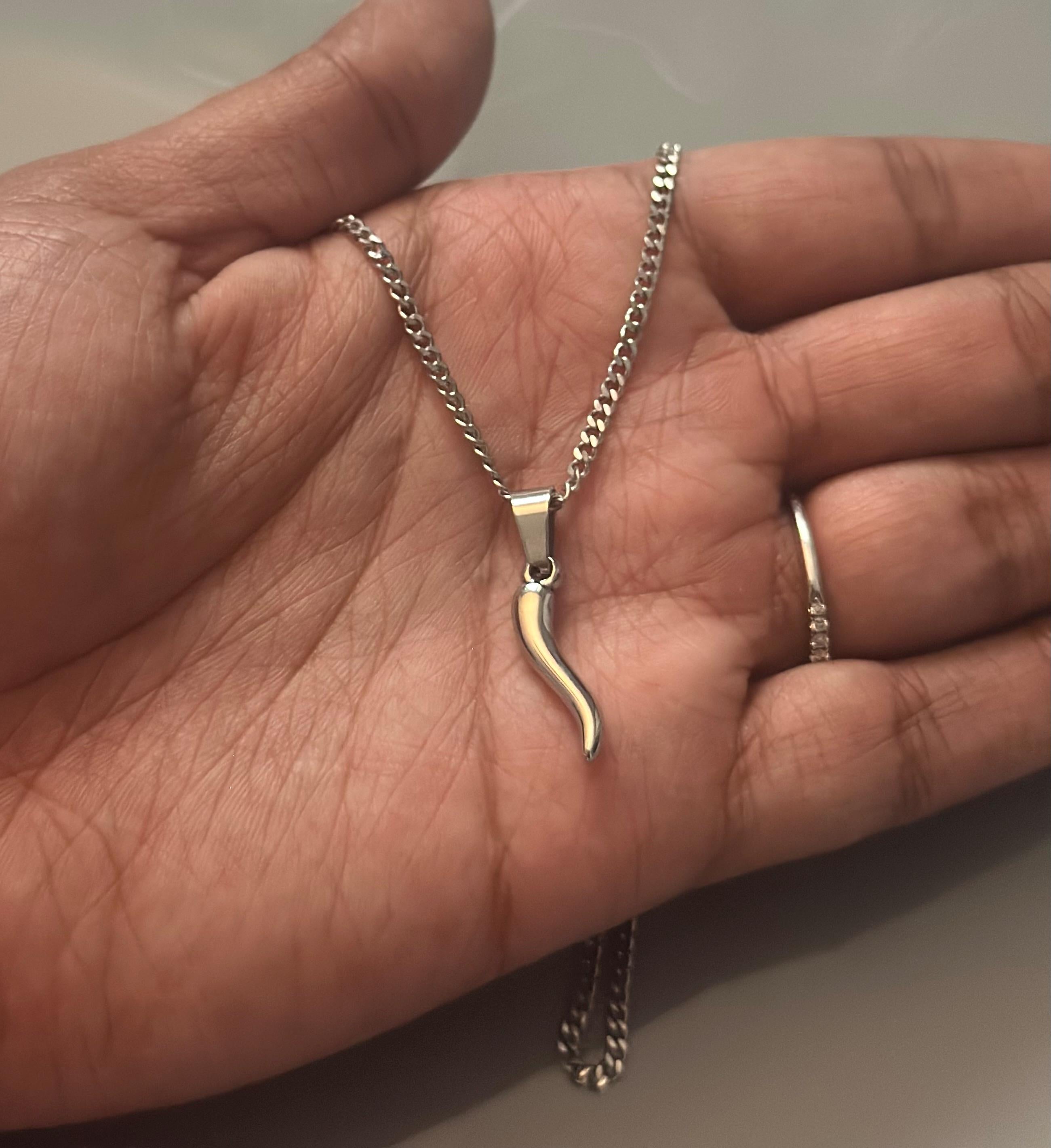 Italian Horn on Cuban Chain (Silver)