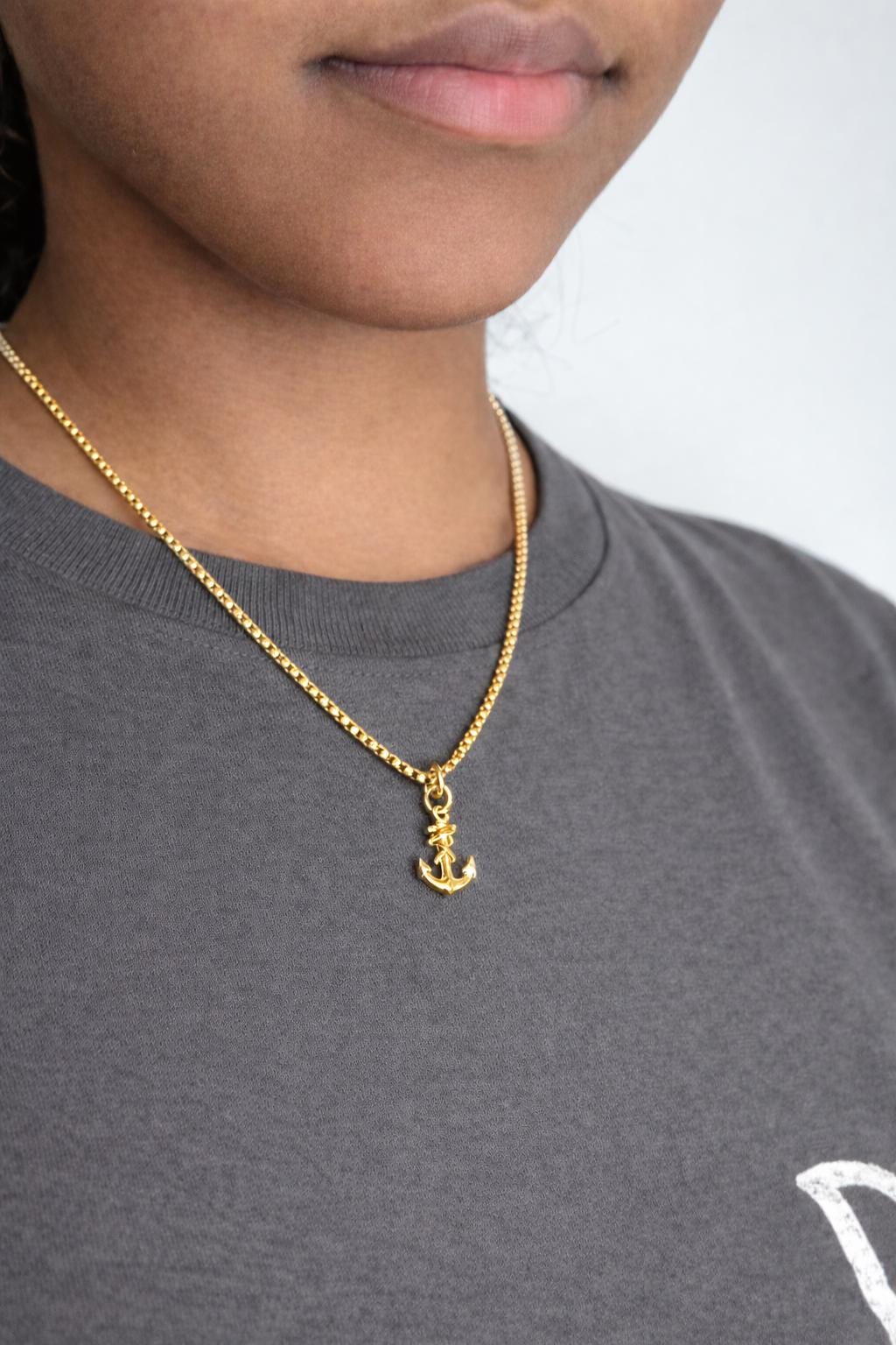 Anchor Pendant (Gold)